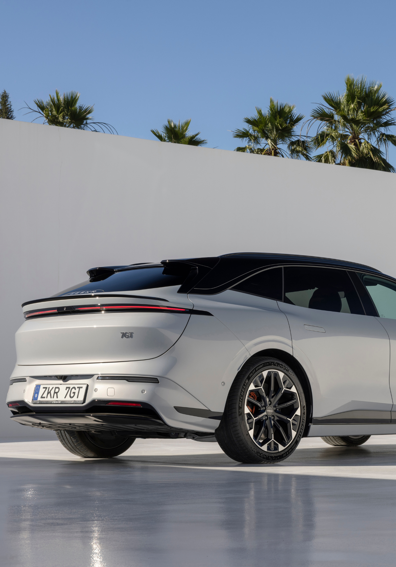 All-new Zeekr 7GT